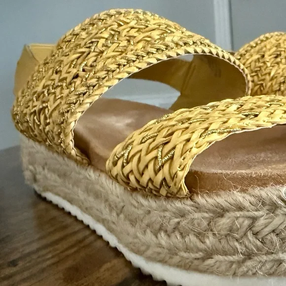 American Rag shoes Size 6 slip on, elastic ankle strap - Picture 2 of 8